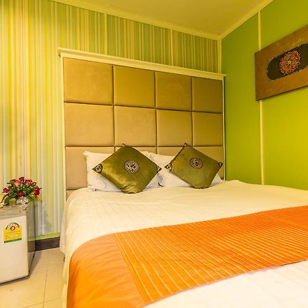 Sam'S Lodge Bangkok Zewnętrze zdjęcie